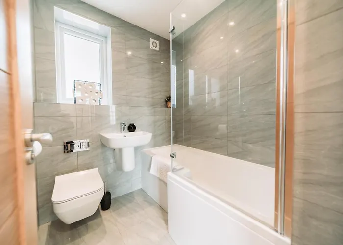 Kandaka-peaceful House 利兹