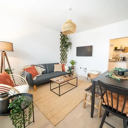 Kandaka-peaceful House